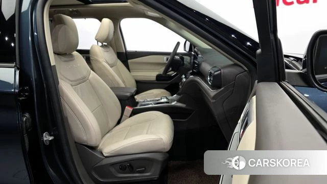 Ford Explorer 6th Generation 2022 Серый из Кореи, фото 2