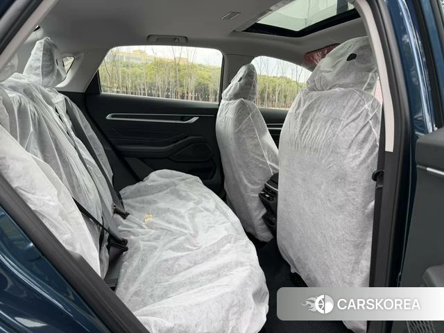 Geely Automobile Emgrand 2026 Синий из Китая, фото 2