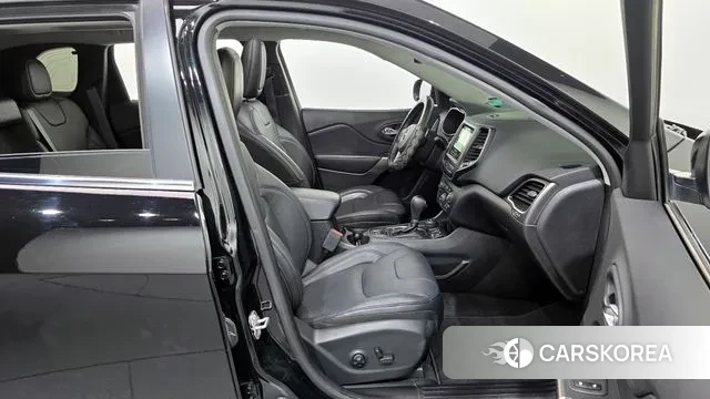 Jeep Cherokee (KL) 2019 Черный из Кореи, фото 2