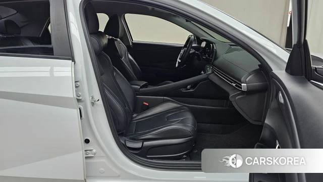 Hyundai Avante (CN7) 2022 Белый из Кореи, фото 2