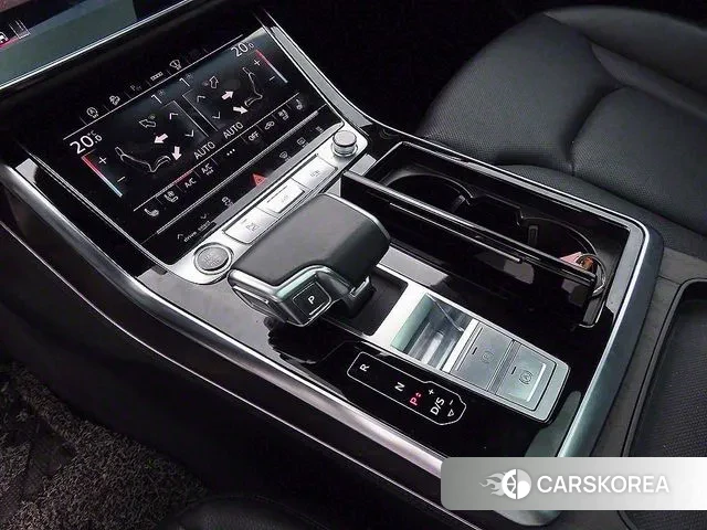 Audi Q8 (4M) 2021 Белый из Кореи, фото 2