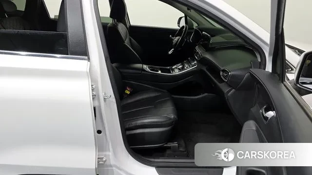 Hyundai The New Santa Fe 2023 Белый из Кореи, фото 2