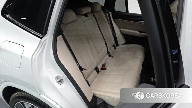 BMW iX3 2024 Белый из Кореи, фото 2