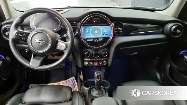 Mini Cooper S 2021 Жемчужный цвет из Кореи, фото 2
