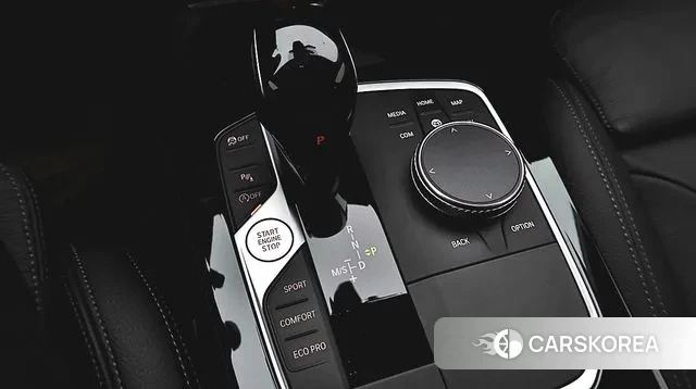 BMW 1 Series (F40) 2021 Небесно-голубой из Кореи, фото 2