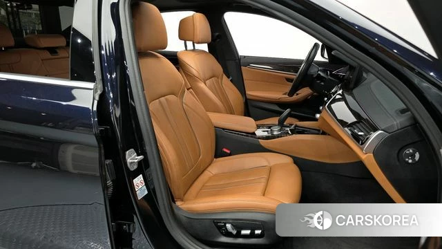 BMW 5 Series (G30) 2021 Синий из Кореи, фото 2