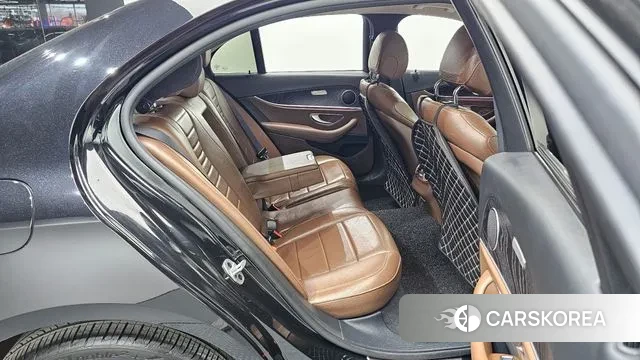 Mercedes-Benz E-Class W213 2020 Черный из Кореи, фото 2