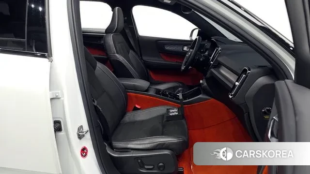 Volvo XC40 2018 Белый из Кореи, фото 2