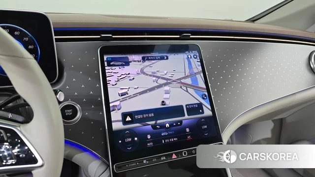 Mercedes-Benz EQE V295 2023 Белый из Кореи, фото 2