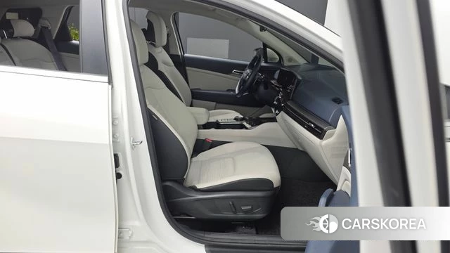 Kia The New Sportage 5th Generation 2025 Белый из Кореи, фото 2