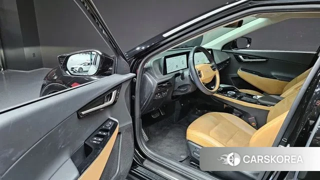 Kia EV6 2022 Черный из Кореи, фото 2