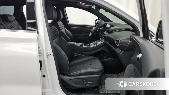 Hyundai The New Santa Fe 2023 Белый из Кореи, фото 2