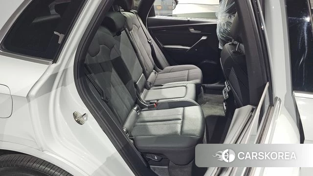 Audi Q5 (FY) 2022 Белый из Кореи, фото 2