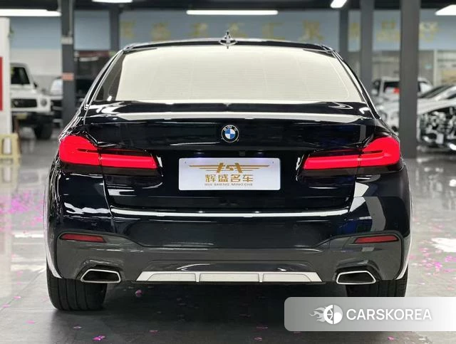 BMW 5 series 2020 Черный из Китая, фото 2