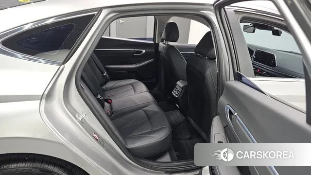 Hyundai Sonata (DN8) 2021 Серебряный из Кореи, фото 2