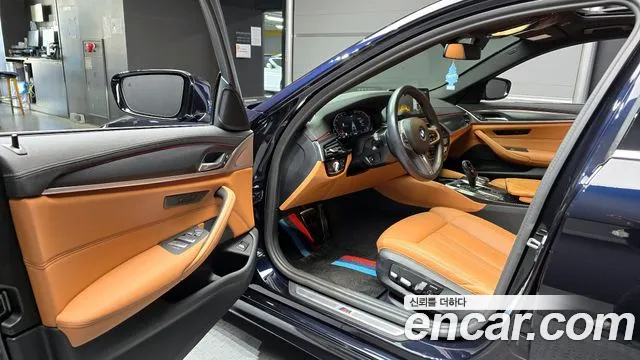 BMW 5 Series (G30) 2023 Черный из Кореи, фото 2