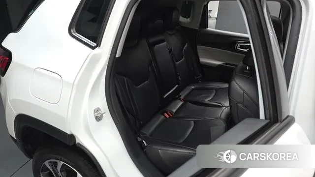 Jeep Compass 2nd Generation 2022 Белый из Кореи, фото 2