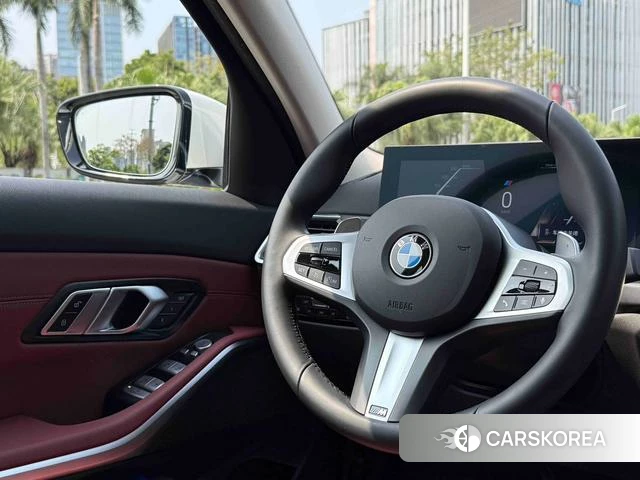 BMW 3 series 2024 Белый из Китая, фото 2