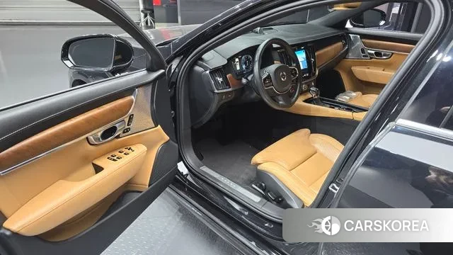 Volvo S90 2019 Черный из Кореи, фото 2
