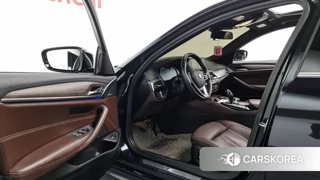 BMW 5 Series (G30) 2018 Синий из Кореи, фото 2
