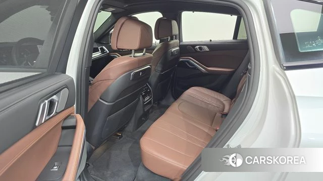 BMW X6 (G06) 2025 Белый из Кореи, фото 2