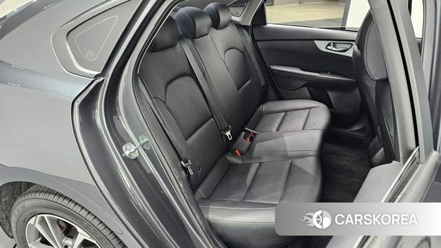 Kia The New K3 2nd generation 2022 Серый из Кореи, фото 2