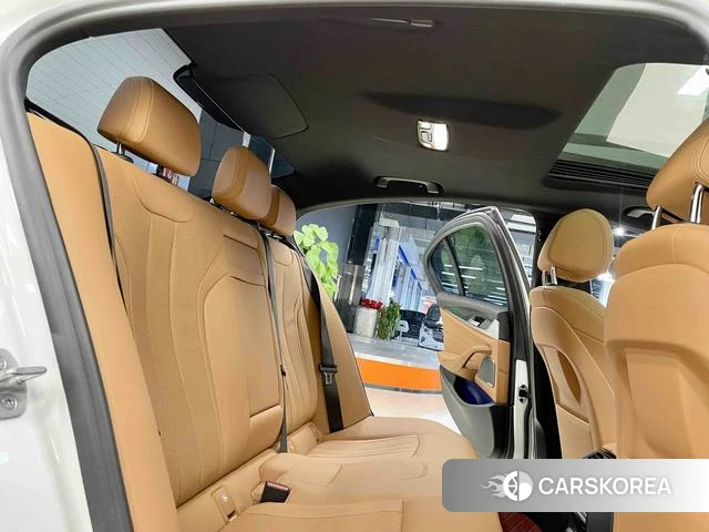 BMW 5 series (imported) 2023 Белый из Китая, фото 2
