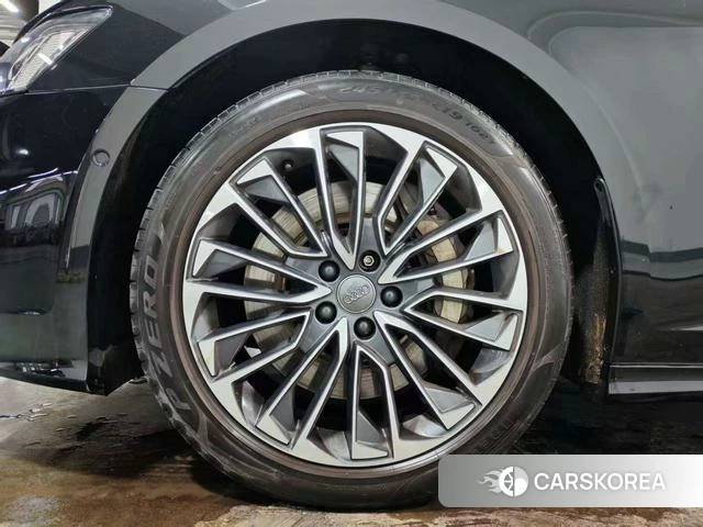 Audi A6L PHEV 2021 Черный из Китая, фото 2