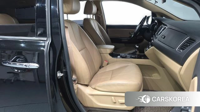 Kia The New Carnival 2018 Черный из Кореи, фото 2