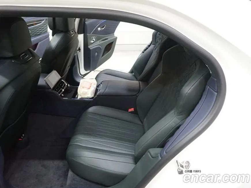 Bentley Flying Spur 3rd Generation 2021 Белый из Кореи, фото 2