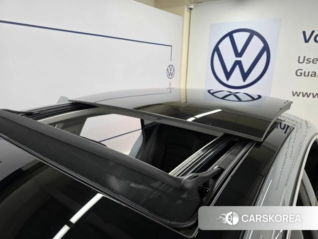 Volkswagen Arteon 2022 Серебристо-серый из Кореи, фото 2