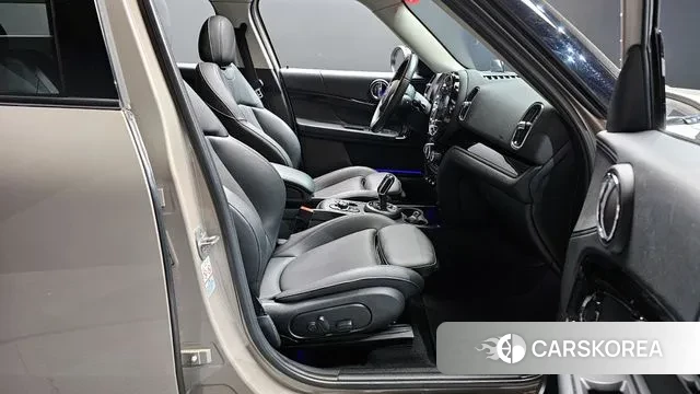 Mini Cooper Countryman 2022 Песочный из Кореи, фото 2