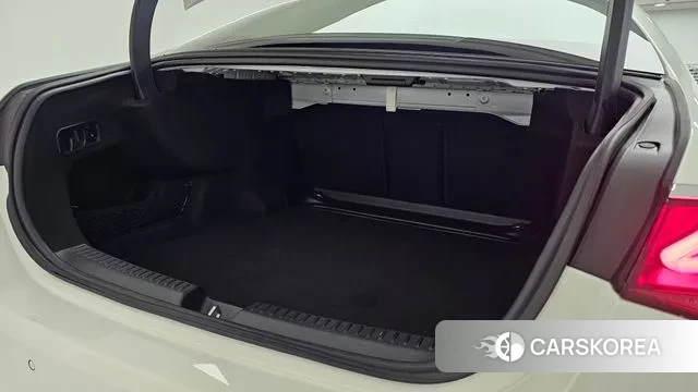 Mercedes-Benz E-Class W214 2024 Белый из Кореи, фото 2