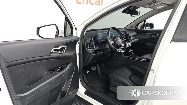 Kia Sportage 5th Generation 2023 Белый из Кореи, фото 2