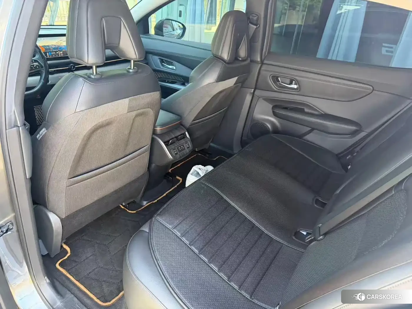 Nissan Ariya 2023 Silver/gray из Китая, фото 3