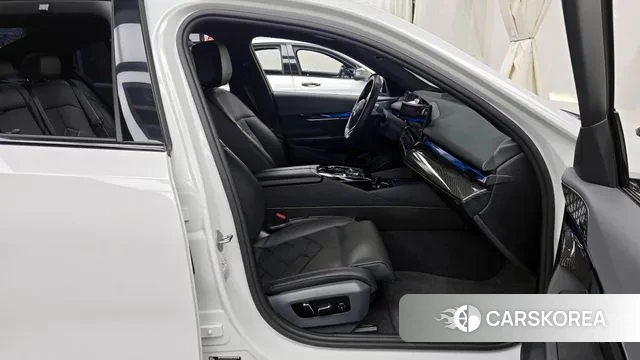 BMW i5 (G60) 2024 Белый из Кореи, фото 2