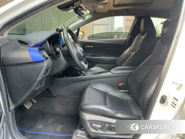 Toyota C-HR 2022 Белый из Китая, фото 2