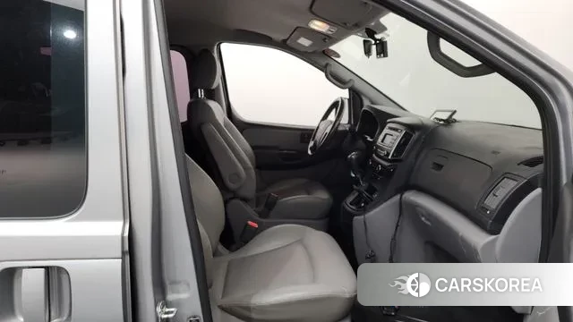 Hyundai The New Grand Starex 2018 Серебряный из Кореи, фото 2