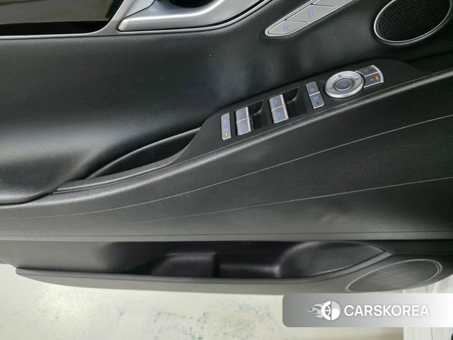 Genesis G80 (RG3) 2021 Жемчужный цвет из Кореи, фото 2