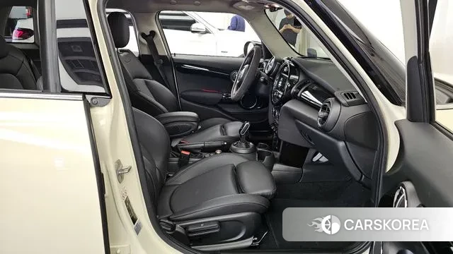 Mini Cooper S 2019 Жемчужный цвет из Кореи, фото 2