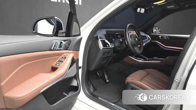 BMW X5 (G05) 2025 Белый из Кореи, фото 2