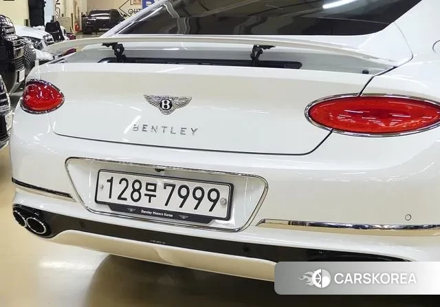 Bentley Continental GT 3rd Generation 2023 Белый из Кореи, фото 2