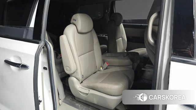Kia The New Carnival 2019 Белый из Кореи, фото 2