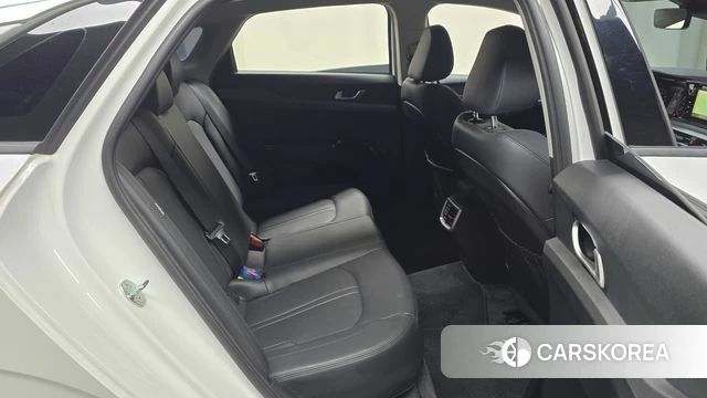 Kia K5 3rd generation 2023 Белый из Кореи, фото 2