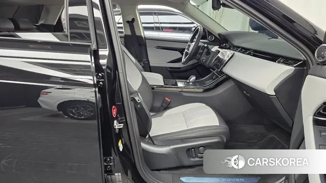 Land Rover Range Rover Evoque 2nd Generation 2025 Черный из Кореи, фото 2