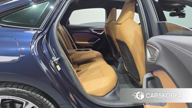 Audi A5 (B10) 2026 Синий из Кореи, фото 2
