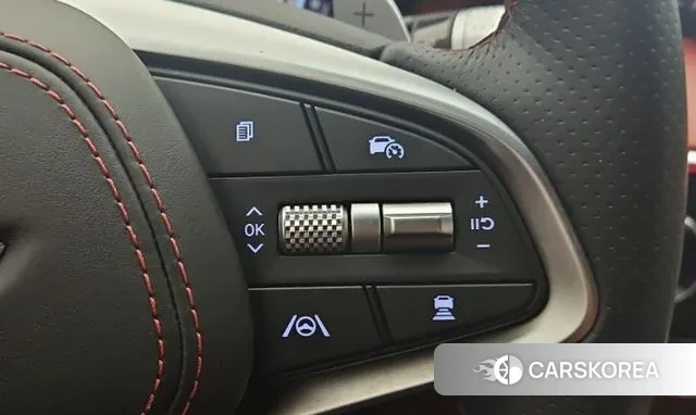 Genesis GV70 2023 Белый из Кореи, фото 2