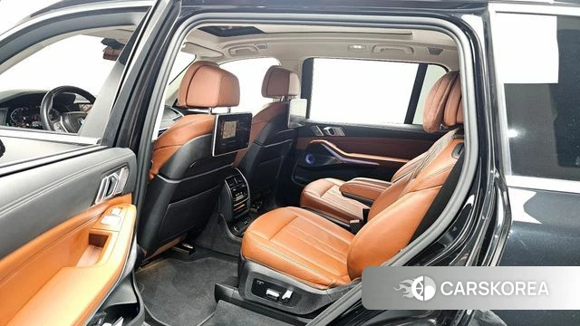 BMW X7 (G07) 2022 Черный из Кореи, фото 2