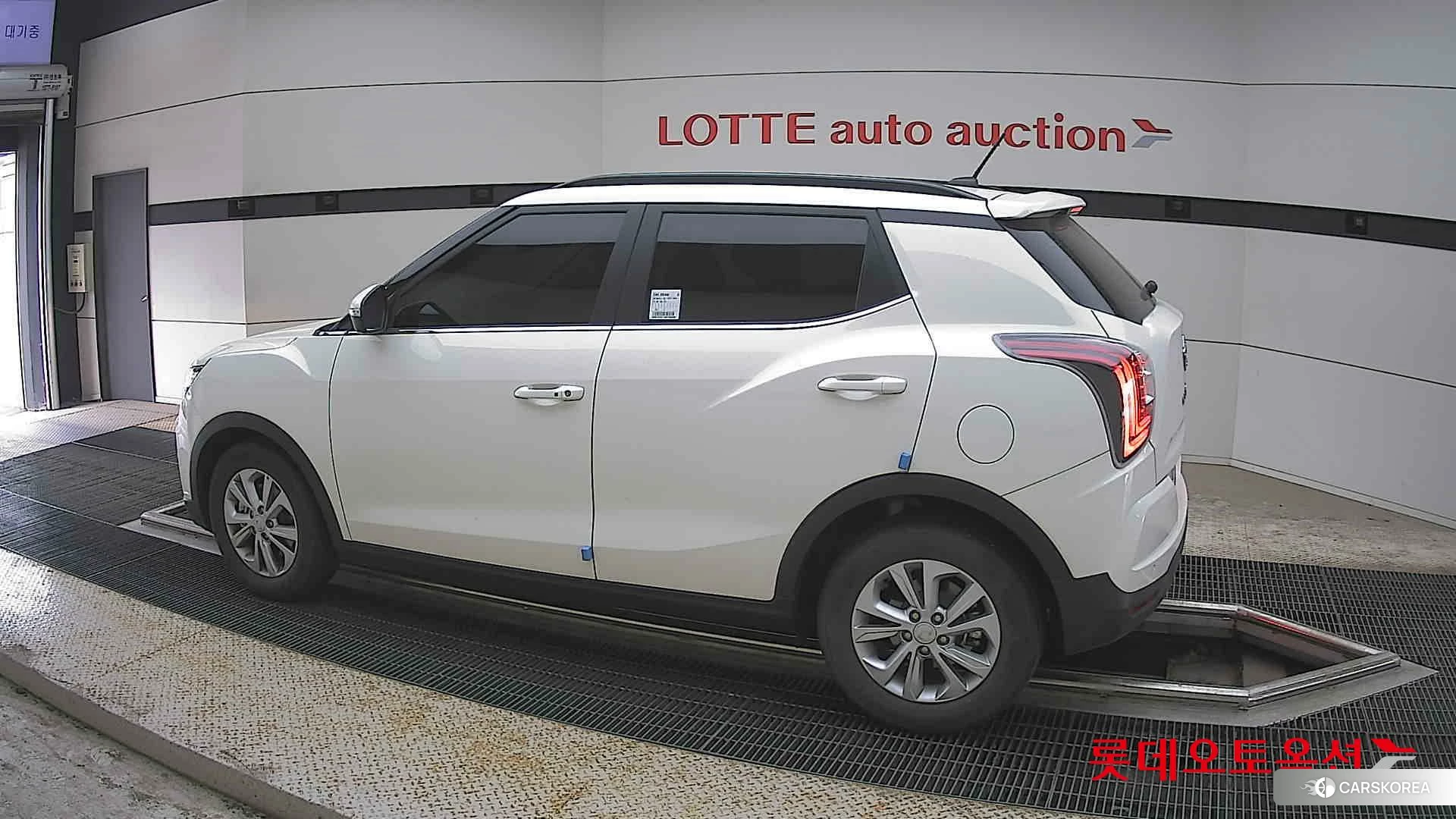 SsangYong Tivoli 2021 Grand White из Кореи, фото 2