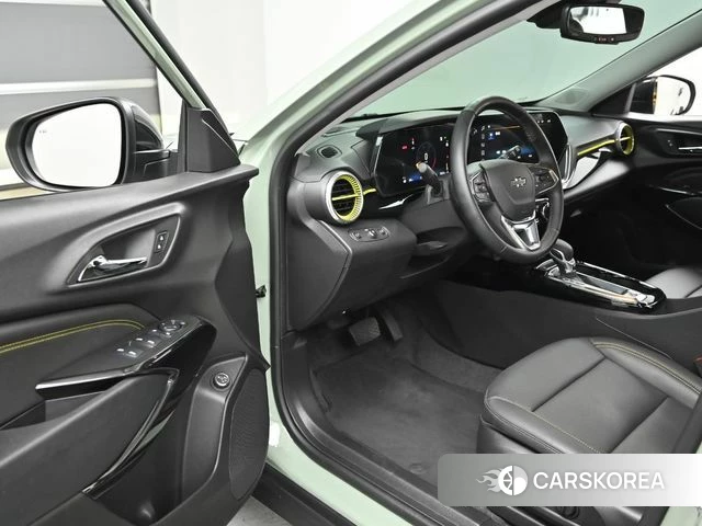 Chevrolet (GM Daewoo) Trax Crossover 2024 Светло-зеленый из Кореи, фото 2